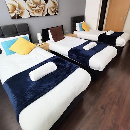 J Quarter - Sleeps 5 Long Term & Families Comfortably, 4 Beds, 2 Bathrooms Birmingham Buitenkant foto