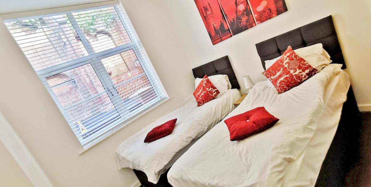 J Quarter - Sleeps 5 Long Term & Families Comfortably, 4 Beds, 2 Bathrooms Birmingham Buitenkant foto