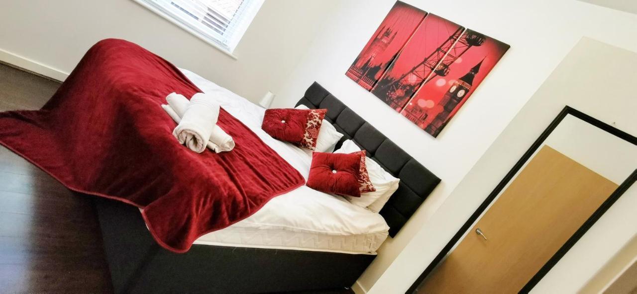 J Quarter - Sleeps 5 Long Term & Families Comfortably, 4 Beds, 2 Bathrooms Birmingham Buitenkant foto